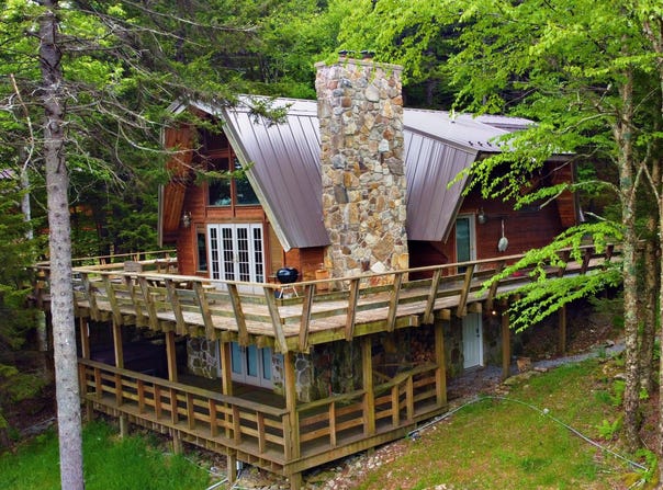 1115 N West Ridge Rd, Snowshoe, WV 26209
