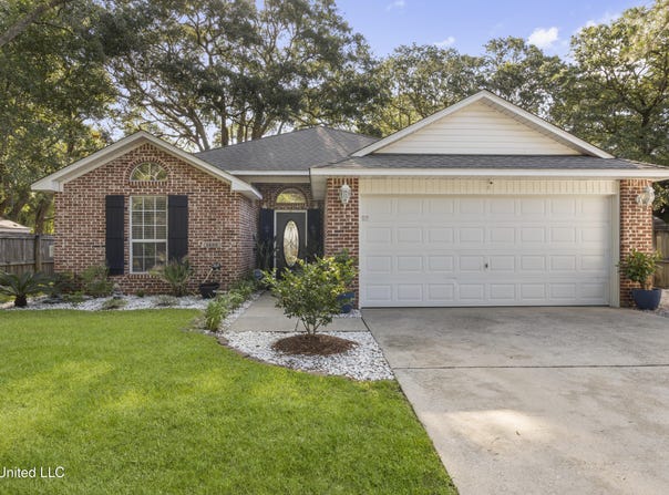 1426 Porpoise Drive, Ocean Springs, MS 39564