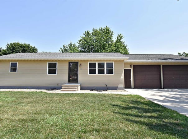 310 12th Ave. N.W., Independence, IA 50644