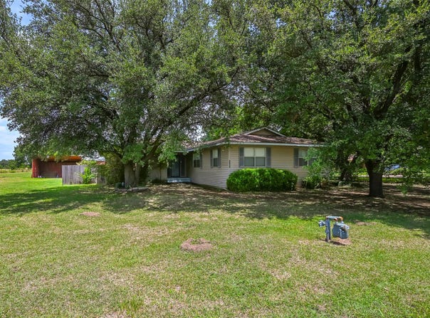 3629 Lucy Trimble Road, Burleson, TX 76028