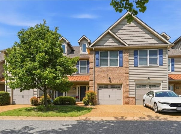 705 Charthouse Circle, Hampton, VA 23664