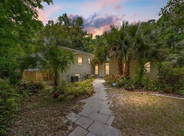 1711 NW 10TH AVENUE, GAINESVILLE, FL 32605