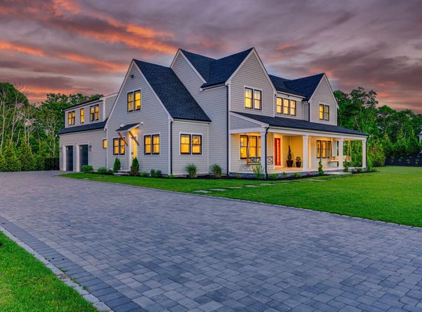 83 Sisters Circle, Yarmouth Port, MA 02675