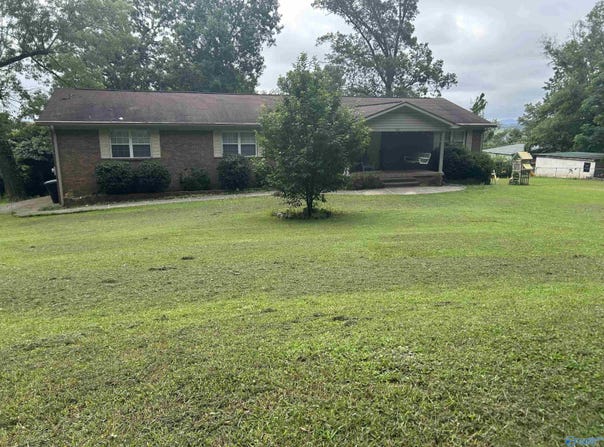 207 Grant Street, Gadsden, AL 35901