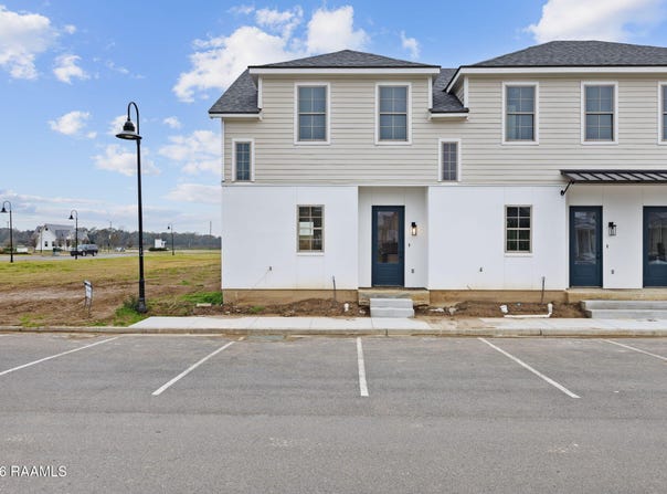 315 Sandstone Avenue, Scott, LA 70583