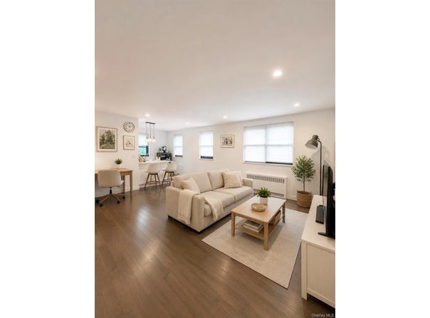 15750 17 Avenue, Whitestone, NY 11357