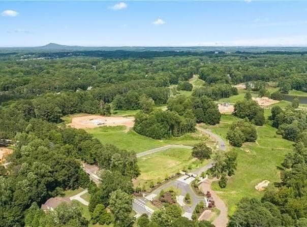 1010 Homestead Drive, Milton, GA 30004