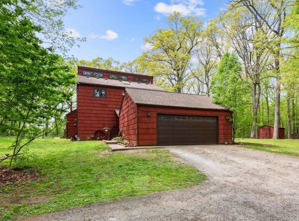3111 Jeanette Drive, Chelsea, MI 48118