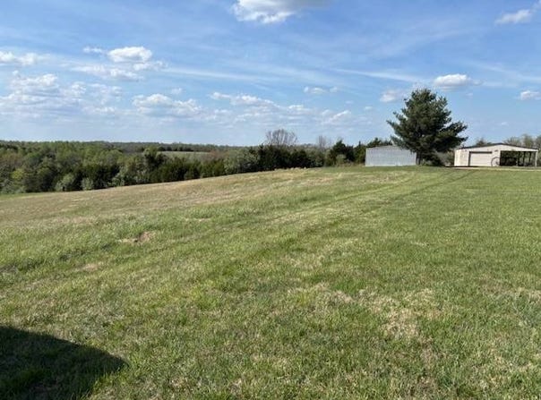 180 Gandertown Road, Loretto, KY 40037