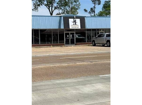 338 Tunica Drive W, Marksville, LA 71351