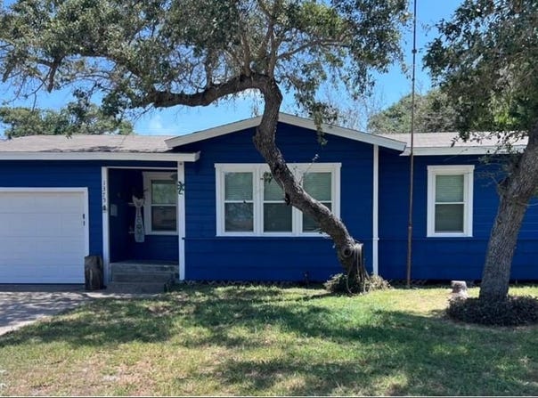 1375 Oak Park, Aransas Pass, TX 78336