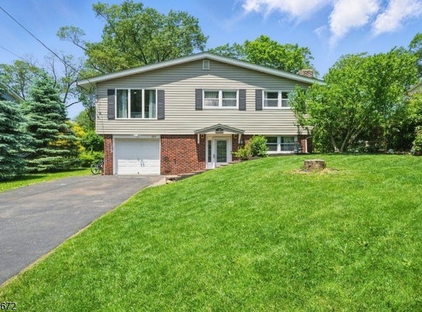 630 BENSEL DRIVE, Mount Arlington Boro, NJ 07850-1407