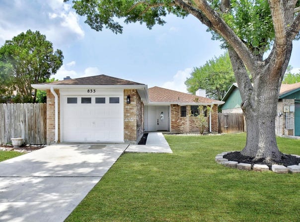 833 Bellaire DR, New Braunfels, TX 78130