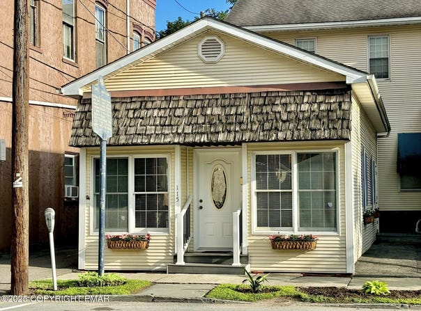 115 9th Street, Honesdale, PA 18431