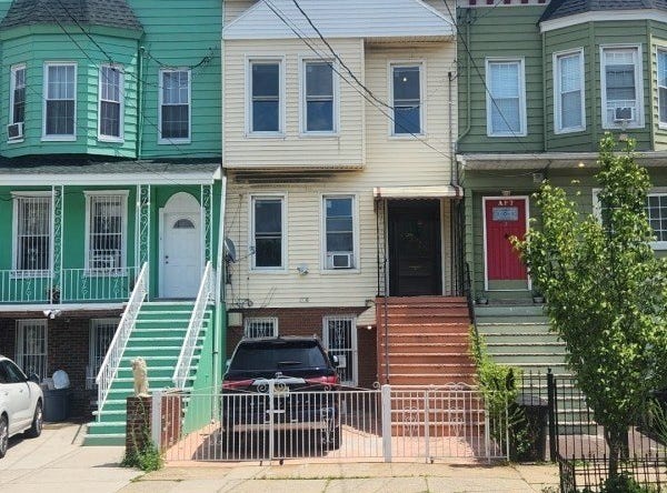 386 Webster Ave, Jersey City, NJ 07307-1012