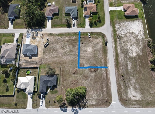 3721 NE 11th Place, Cape Coral, FL 33909