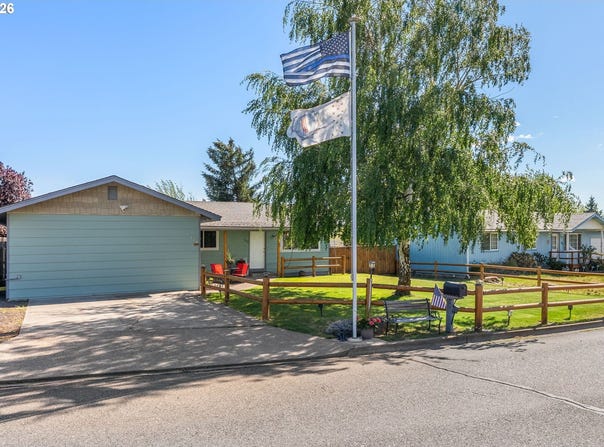 130 E 21ST St, Goldendale, WA 98620