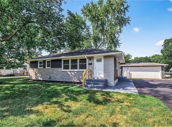 3700 72nd Avenue N, Brooklyn Center, MN 55429