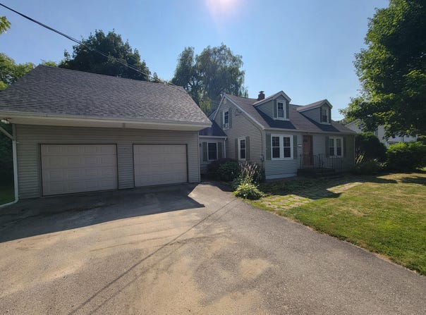43 Wheelden Heights, Hampden, ME 04444