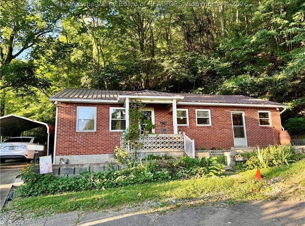 169 Court Street, Madison, WV 25130
