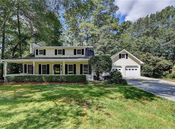 1981 Shoreline Trace, Grayson, GA 30017