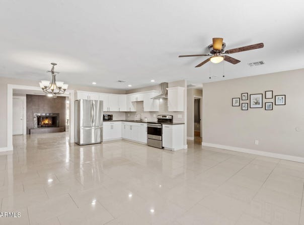 4154 W MORTEN Avenue, Phoenix, AZ 85051