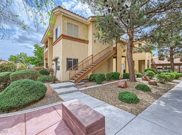 1050 E Cactus Avenue, Las Vegas, NV 89183