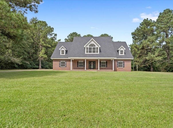 535 Graves Rd., Ellisville, MS 39437