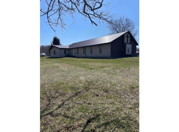1207 S Wayne Street, Angola, IN 46703