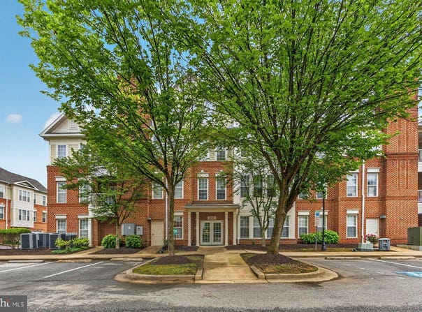 800 EDELEN STATION Place, LA PLATA, MD 20646
