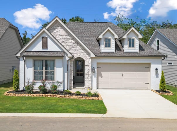 6974 Charming Place, Hixson, TN 37343