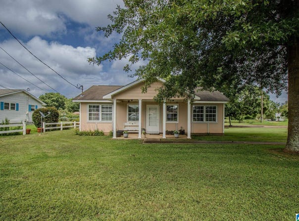 656 BYNUM CUT OFF ROAD, EASTABOGA, AL 36260