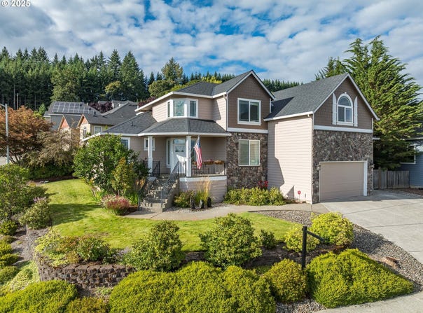 503 E 18TH ST, La Center, WA 98629