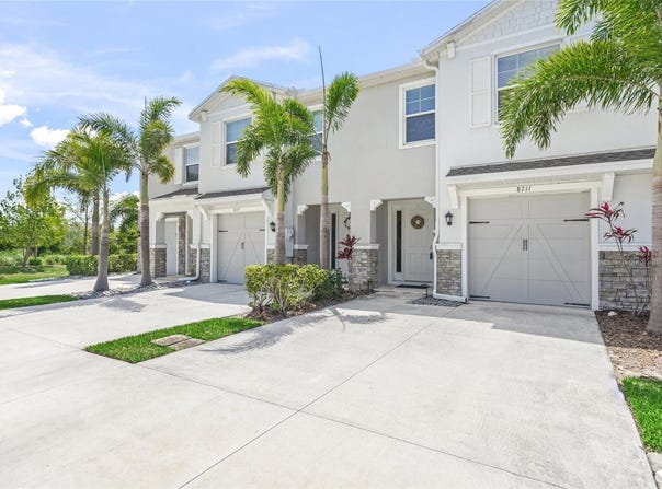 8711 PALMER PARK CIRCLE, SARASOTA, FL 34238
