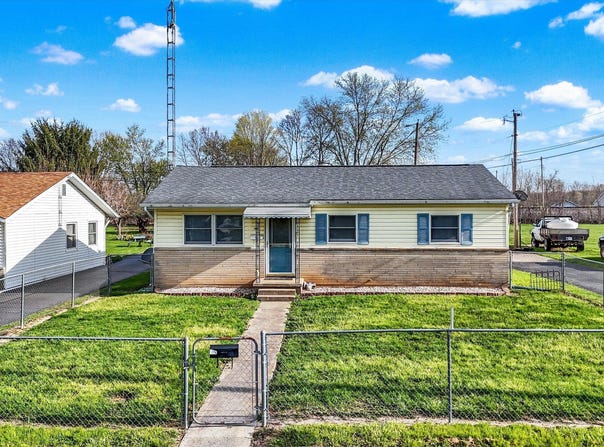 1424 Woodbine Drive, Connersville, IN 47331