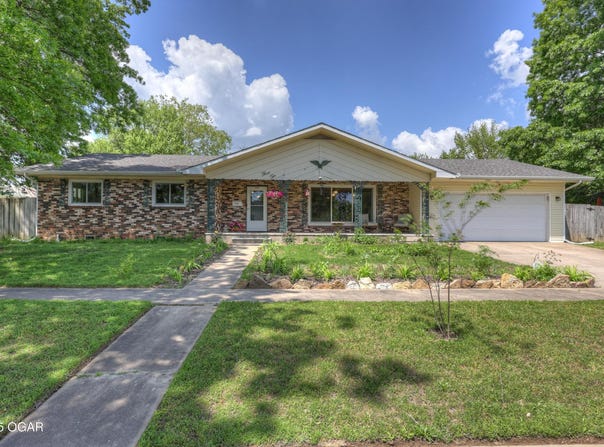 310 W Wishart Street, Monett, MO 65708