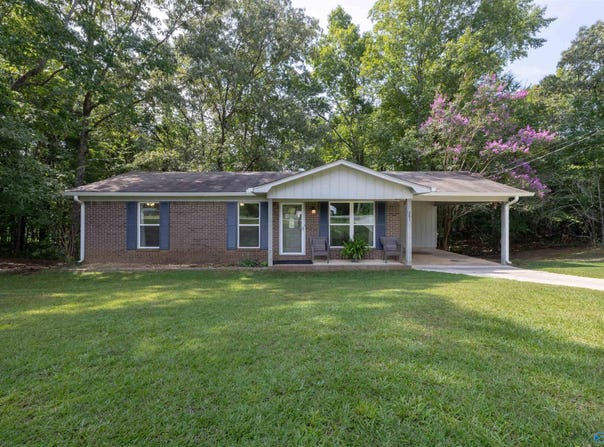 201 Savannah Lane, Hamilton, AL 35570