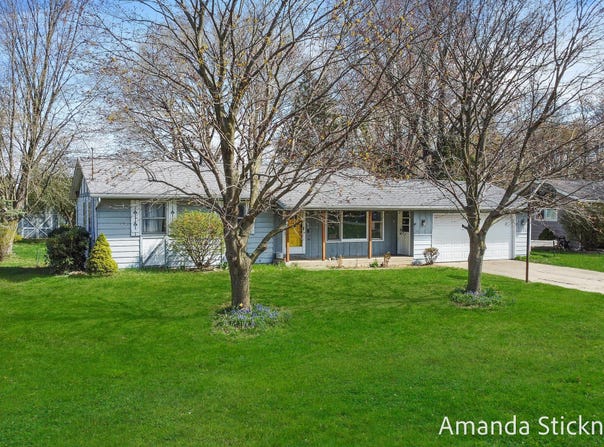 14163 Ridgewood Drive, Holland, MI 49424