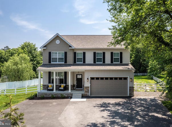 7205 FOREST AVENUE, HANOVER, MD 21076