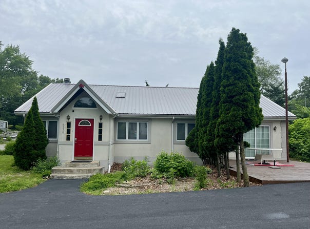 6270 E Donald Road, Knox, IN 46534