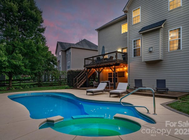 1807 Robbins Meadows Drive, Waxhaw, NC 28173