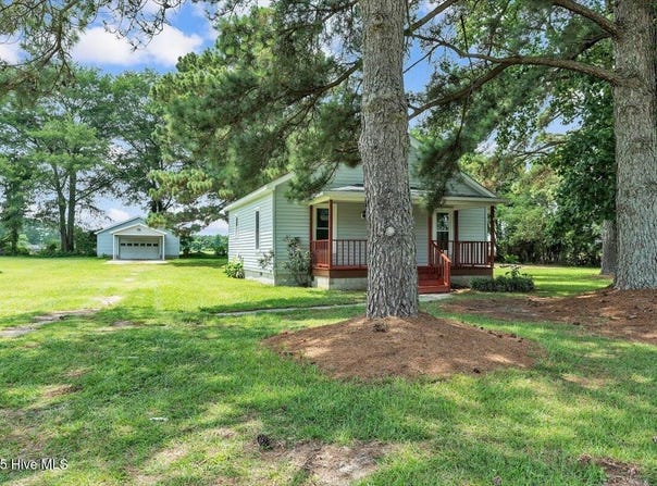 831 N Blizzardtown Road, Pink Hill, NC 28572