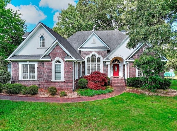 1595 Lake Lucerne Rd SW, Lilburn, GA 30047