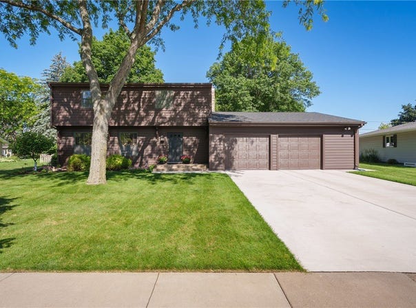 1104 Cummings Avenue, Eau Claire, WI 54701