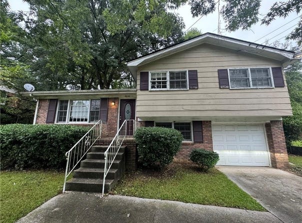 5674 Sandhurst Drive, Forest Park, GA 30297