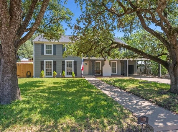 910 East 32nd Street, Bryan, TX 77803