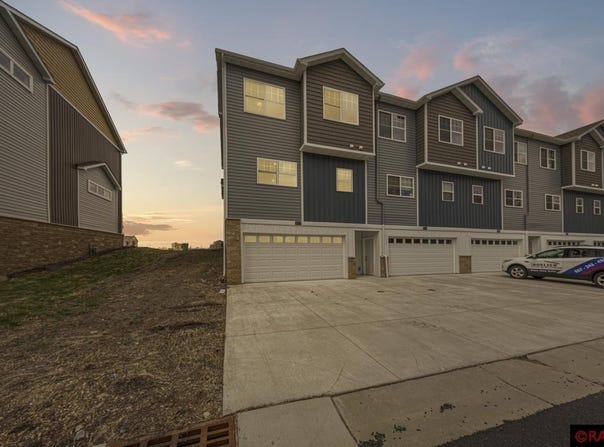 3052 Bluestem Trail, Mankato, MN 56001