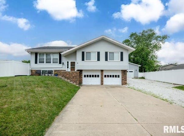 5624 W CUSTER Court, Peoria, IL 61607