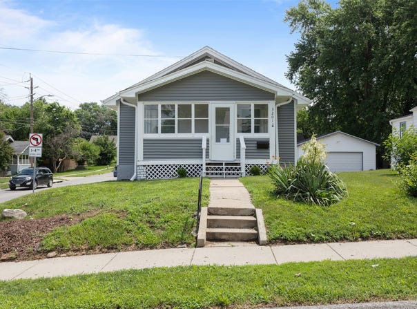 3201 SW 7th Street, Des Moines, IA 50315