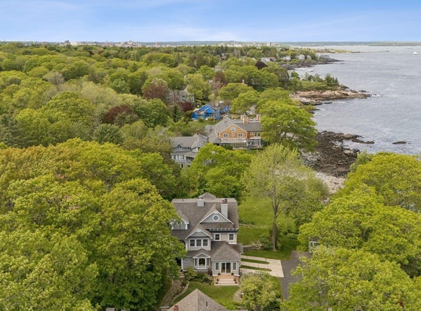 17 Birch Knolls, Cape Elizabeth, ME 04107